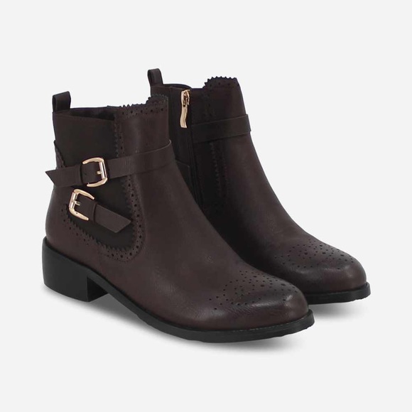 vivorosa Shoes - Women’s Western Zip Buckle Detail Flat Ankle Boot in Brown Faux Leather